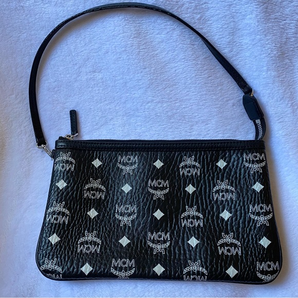 MCM Visetos Signature Logo Small Clutch Pouch Wristlet Purse Black & White - Picture 14 of 15
